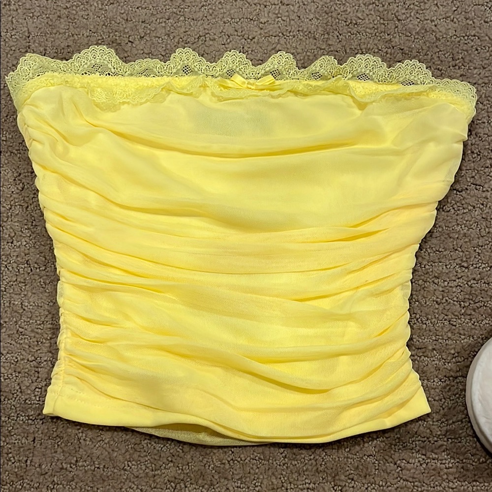 Lulu's Sunny Lace Tube Top